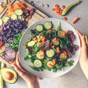 CÓMO EMPEZAR UNA DIETA VEGETARIANA